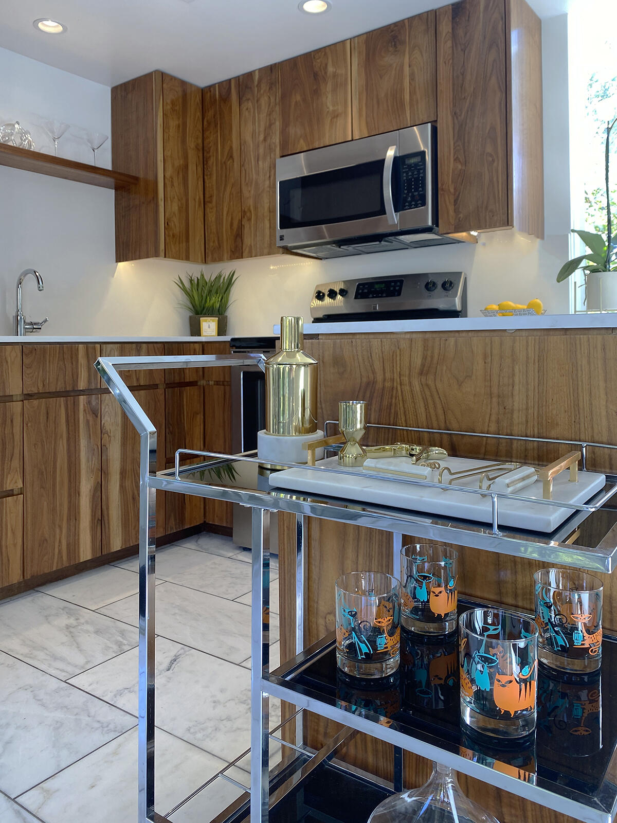 360 Cabrillo Road, Unit 202 Palm Springs, CA 92262 - Photo 24 of 49 BAR CART VIGNETTE MLS