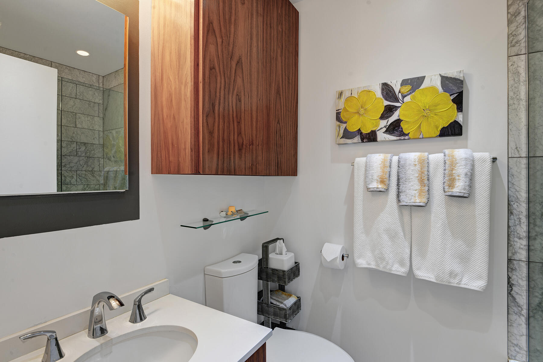 360 Cabrillo Road, Unit 202 Palm Springs, CA 92262 - Photo 35 of 49 BATHROOM MLS
