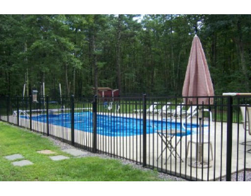 82 Holden Road Sterling, MA 01564 - Photo 3 of 13