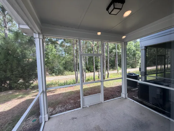 $1,750 | 170 North Sand Palm Road, Freeport, FL 32439