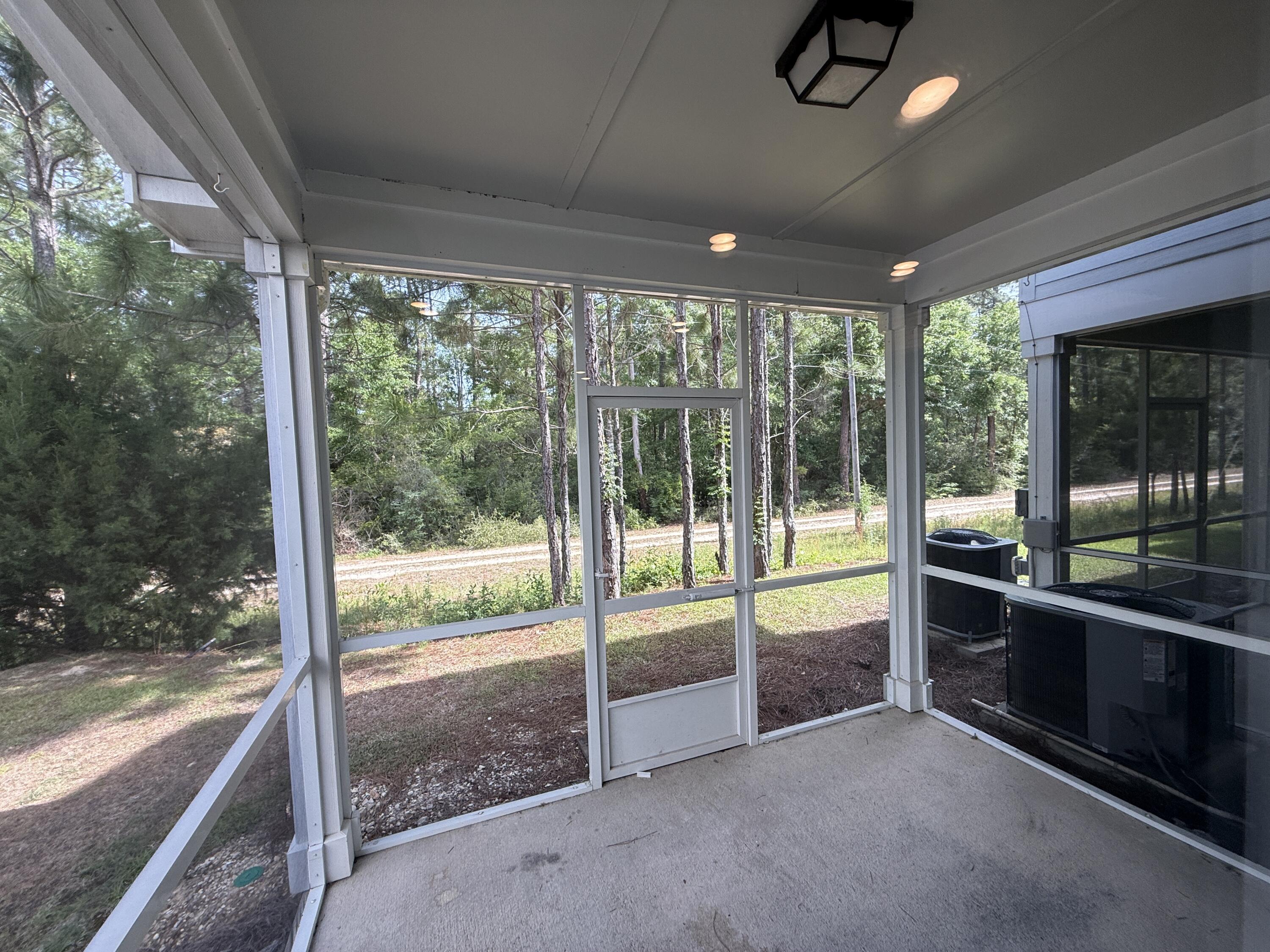 170 North Sand Palm Road Freeport, FL 32439 - Photo 12 of 23 IMG_0126