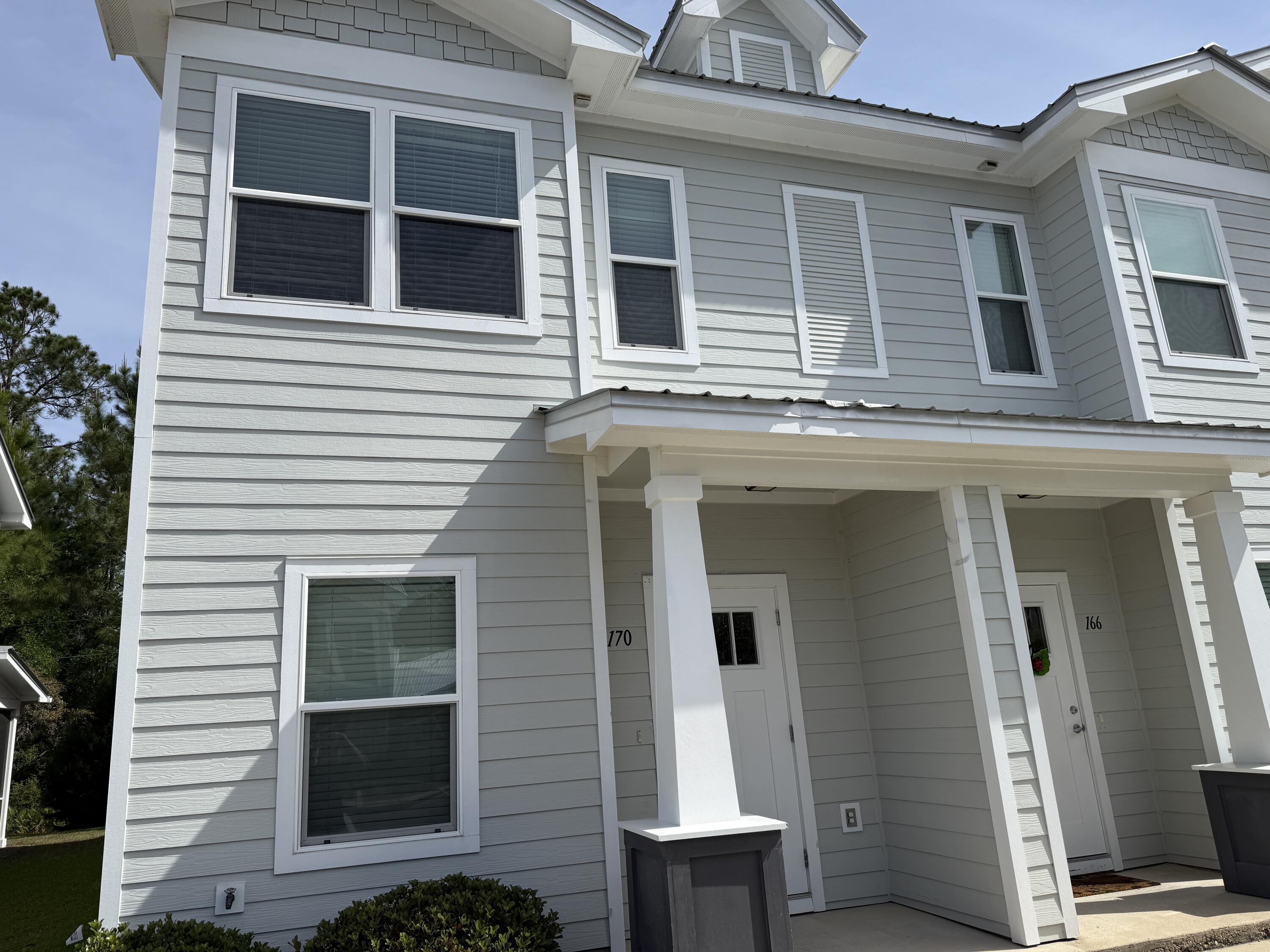 170 North Sand Palm Road Freeport, FL 32439 - Photo 2 of 23 IMG_0151