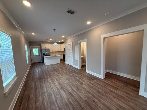 $1,750 | 170 North Sand Palm Road, Freeport, FL 32439