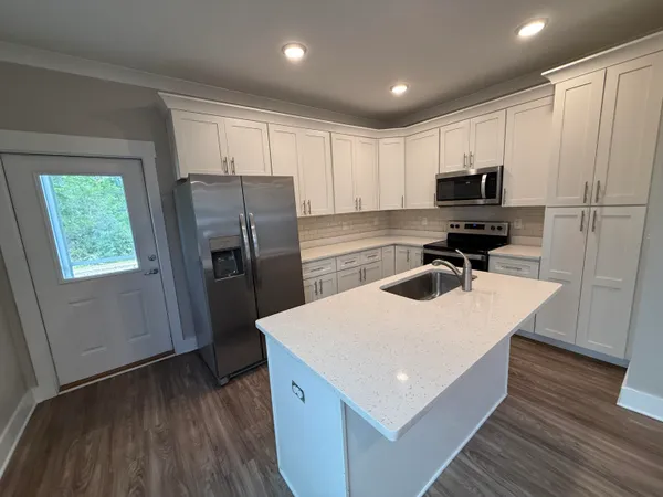 $1,750 | 170 North Sand Palm Road, Freeport, FL 32439