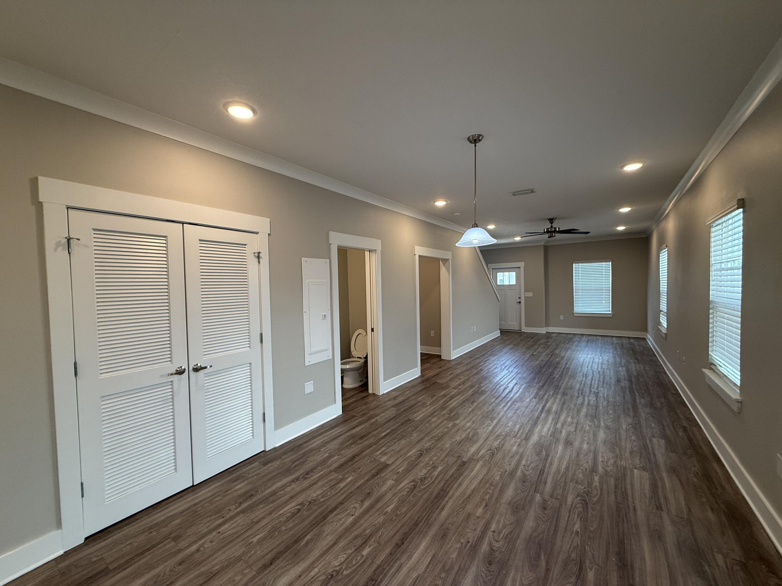 170 North Sand Palm Road Freeport, FL 32439 - Photo 9 of 23 IMG_0119