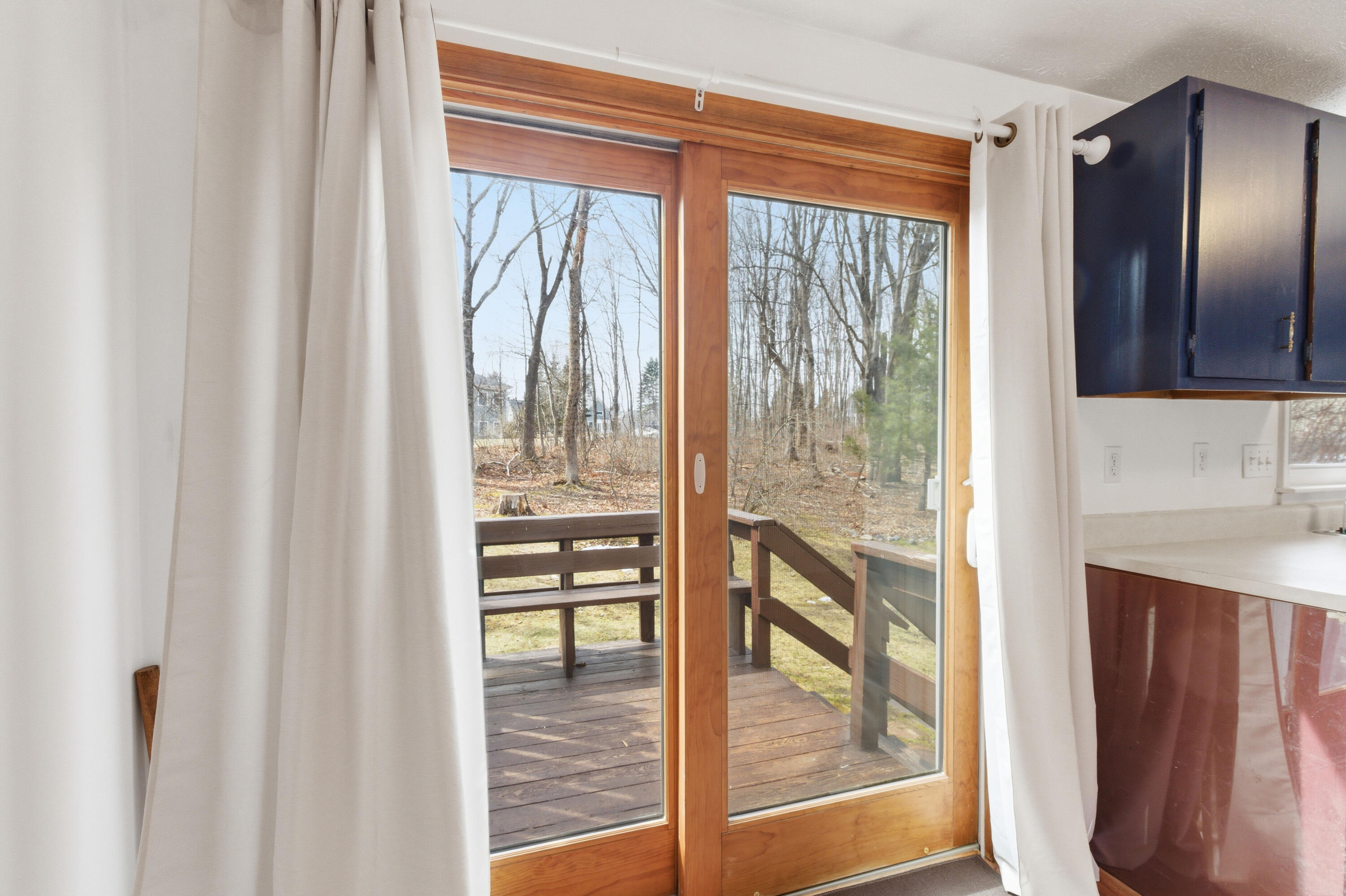 7 Powder Mill Drive, Unit 7 Kennebunk, ME 04043 - Photo 11 of 29 Kitchen