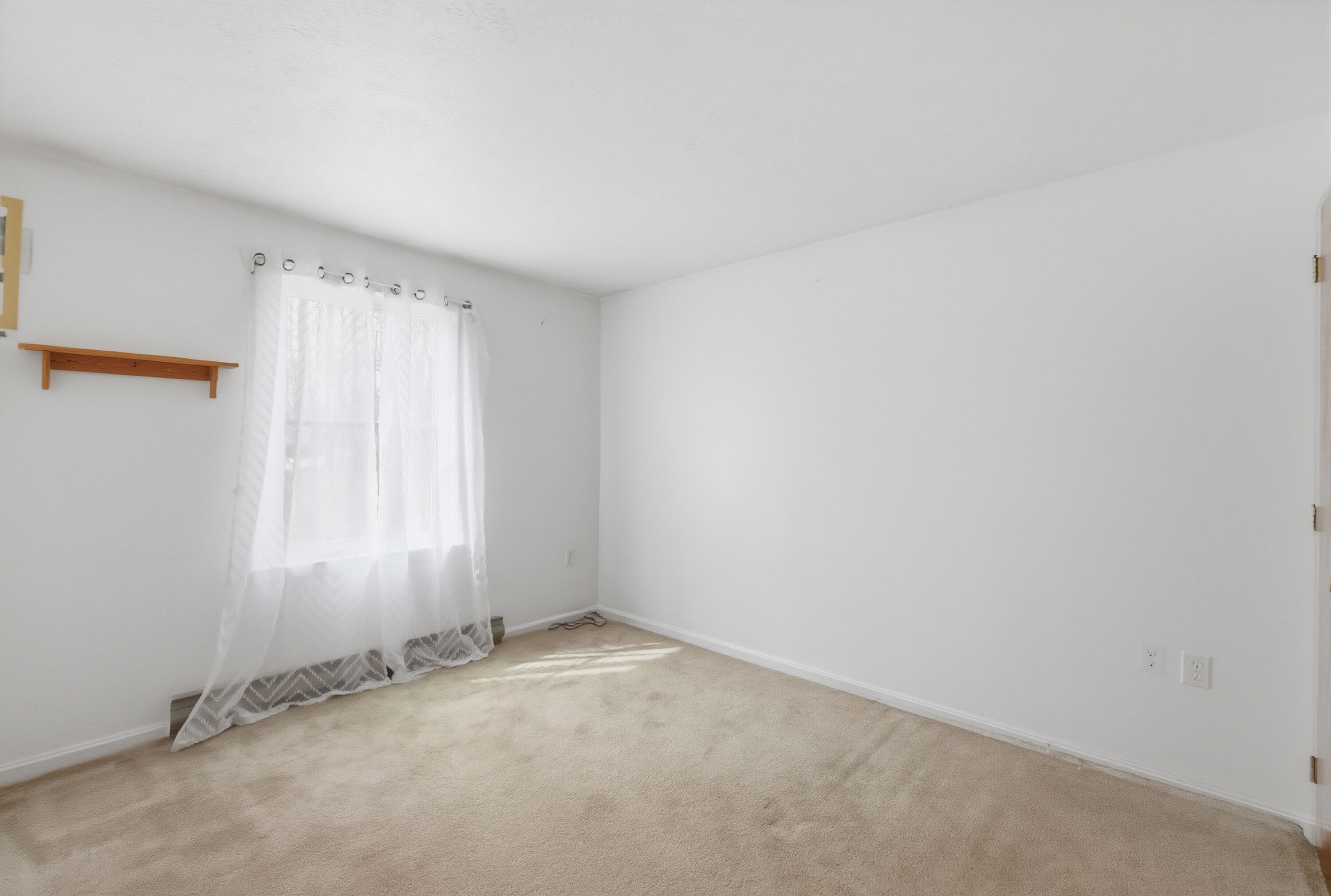 7 Powder Mill Drive, Unit 7 Kennebunk, ME 04043 - Photo 16 of 29 Bedroom 1