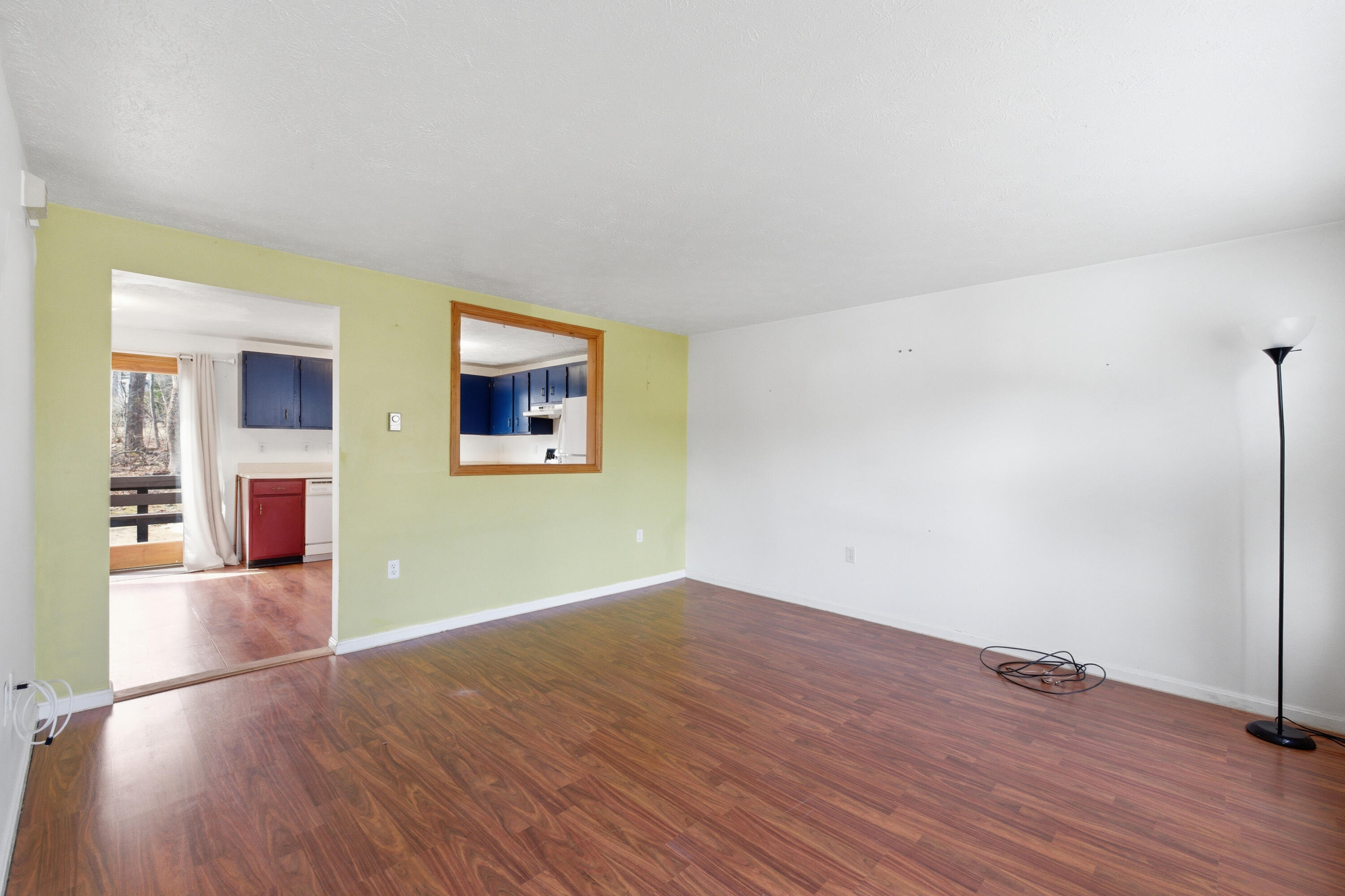 7 Powder Mill Drive, Unit 7 Kennebunk, ME 04043 - Photo 5 of 29 Living Room