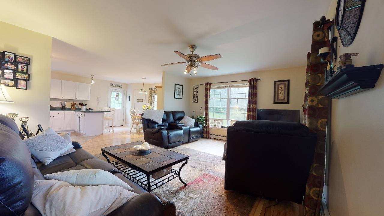 8115 Boston Post Road Bakersfield, VT 05450 - Photo 14 of 40