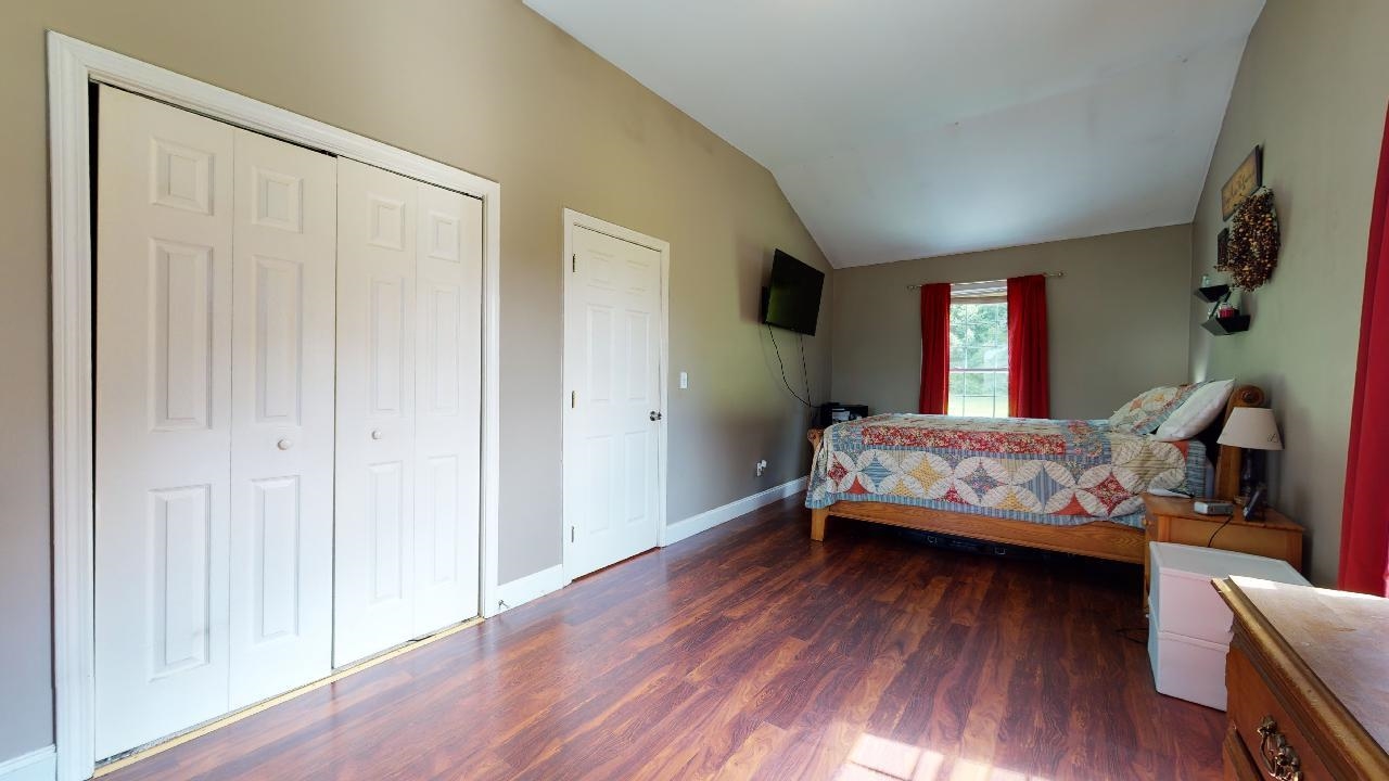 8115 Boston Post Road Bakersfield, VT 05450 - Photo 22 of 40