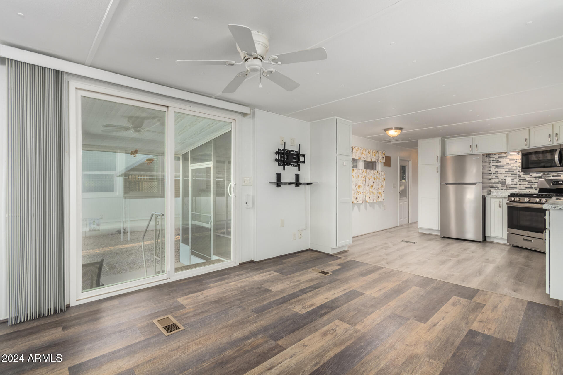 44 South Hawes Road, Unit A15 Mesa, AZ 85208 - Photo 11 of 40 13 - Hawes #A15