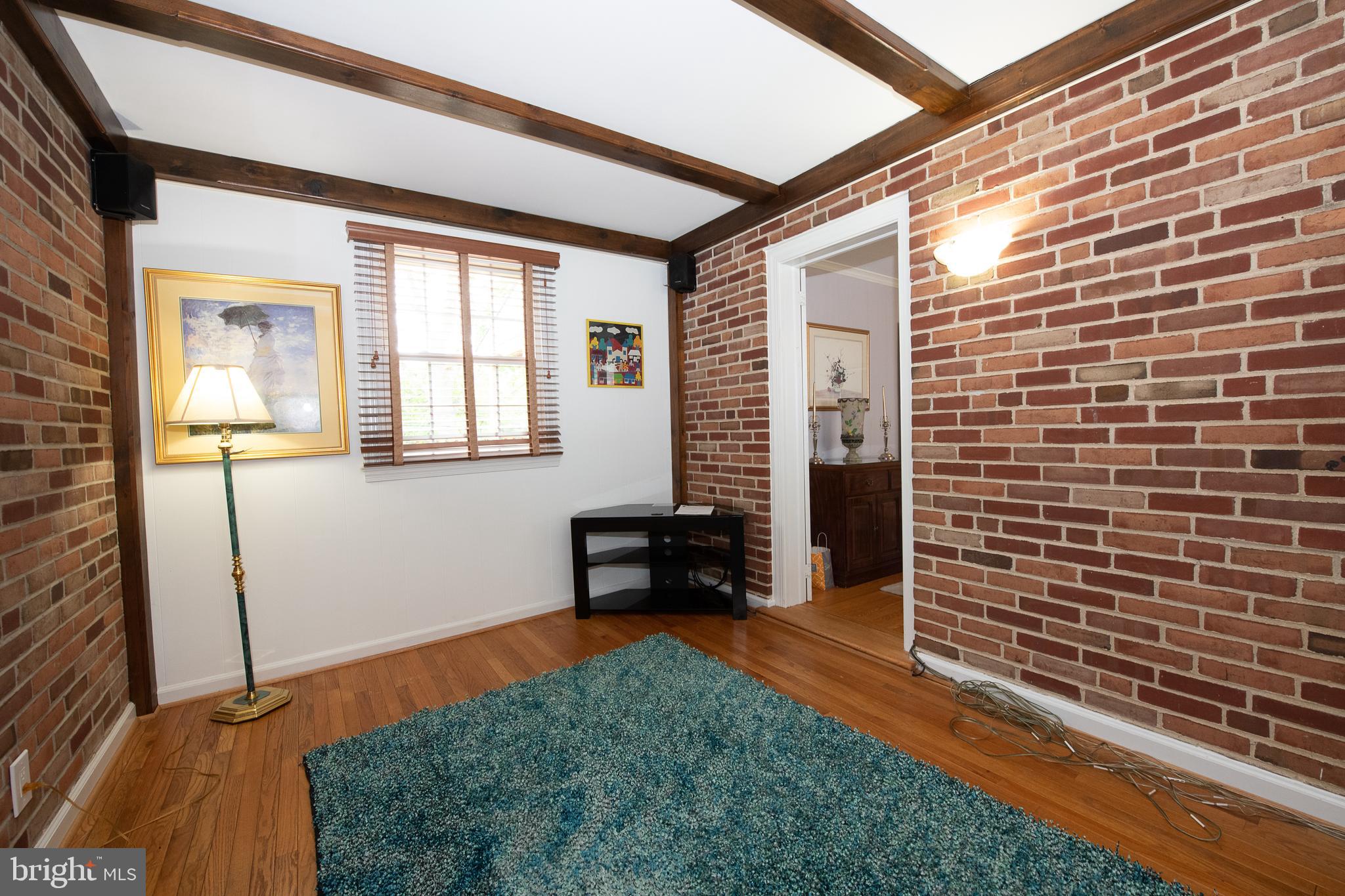 116 Snyder Lane Springfield, PA 19064 - Photo 9 of 32 Den/office off the Dining Room