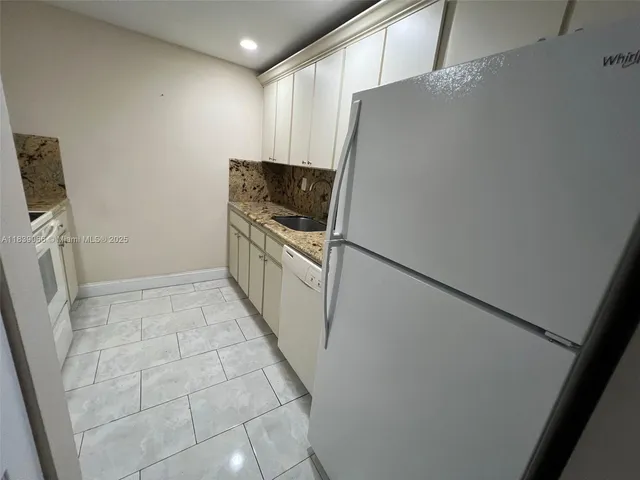 $215,000 | 8200 Southwest 210th Street, Unit 308, Cutler Bay, FL 33189