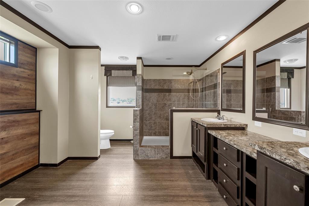177 Lillie Valley Road Waco, TX 76705 - Photo 11 of 20
