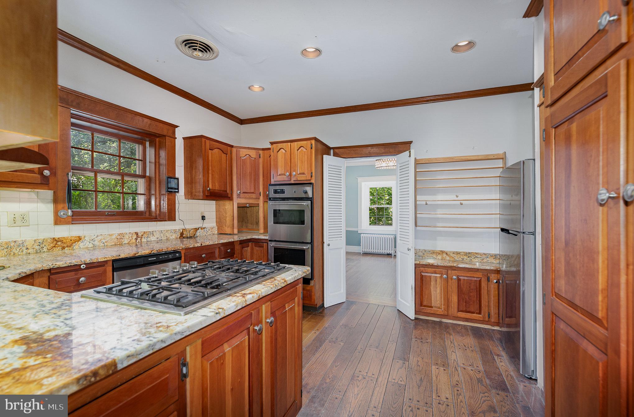 112 Edgewood Road Towson, MD 21286 - Photo 12 of 42