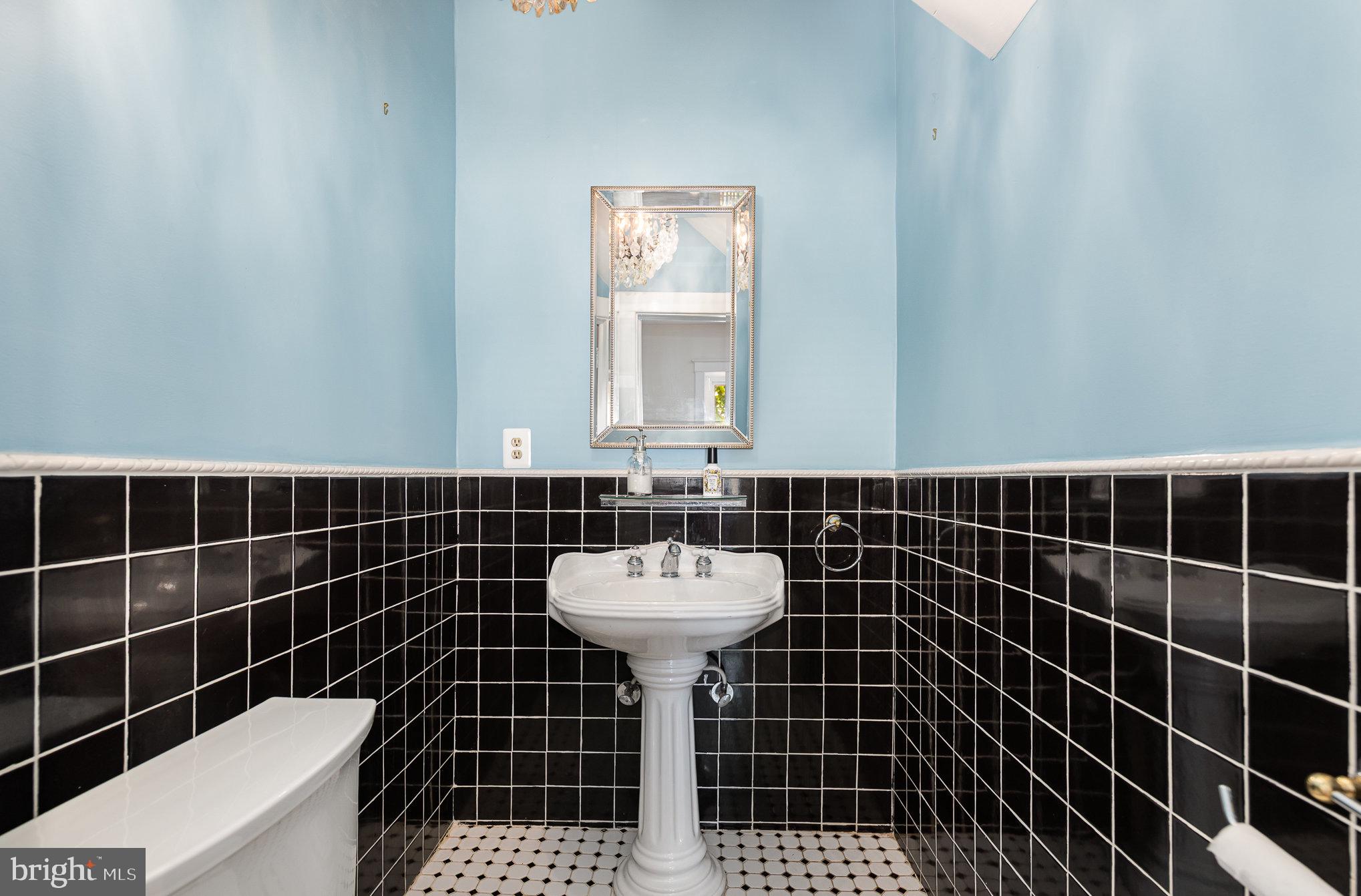 112 Edgewood Road Towson, MD 21286 - Photo 19 of 42