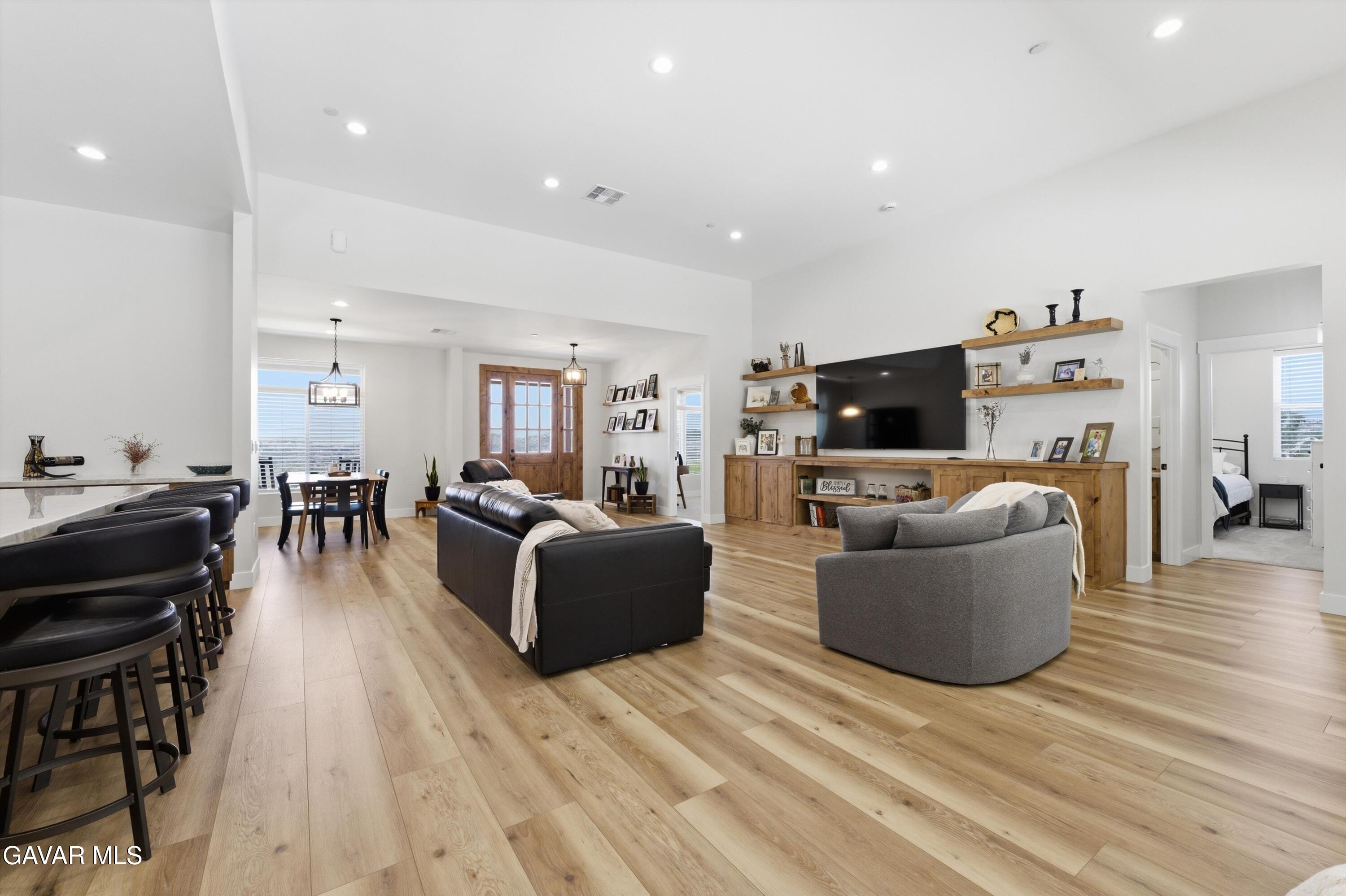 27140 Shut Out Place Tehachapi, CA 93561 - Photo 11 of 47 09-JYP01969