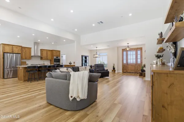 $750,000 | 27140 Shut Out Place, Tehachapi, CA 93561