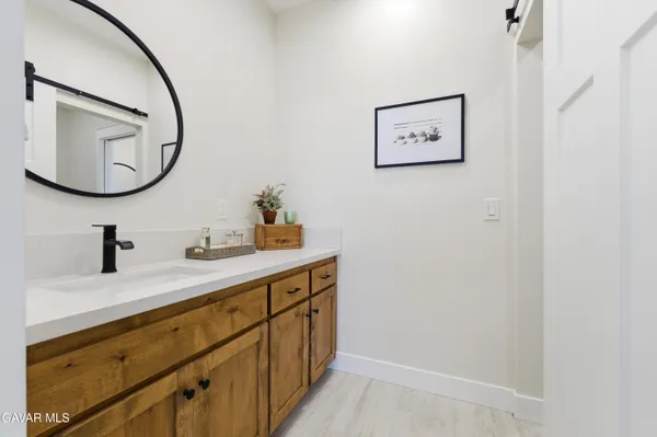 $750,000 | 27140 Shut Out Place, Tehachapi, CA 93561