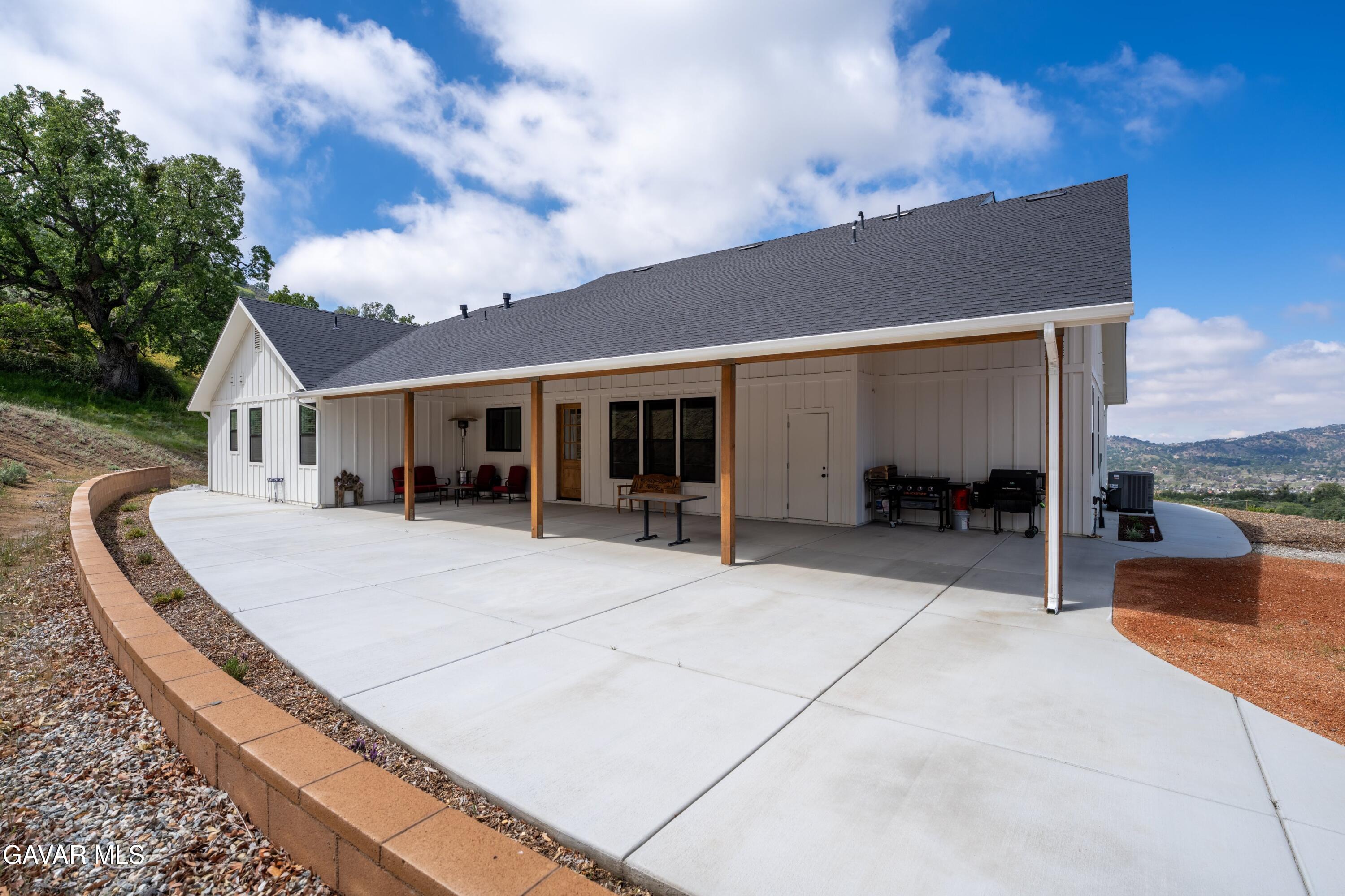 27140 Shut Out Place Tehachapi, CA 93561 - Photo 30 of 47 29-JYP01947-HDR
