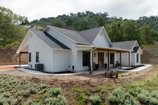 $750,000 | 27140 Shut Out Place, Tehachapi, CA 93561