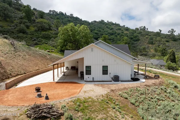 $750,000 | 27140 Shut Out Place, Tehachapi, CA 93561