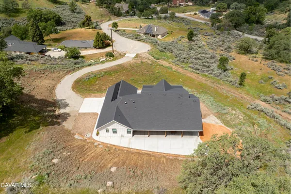 $750,000 | 27140 Shut Out Place, Tehachapi, CA 93561