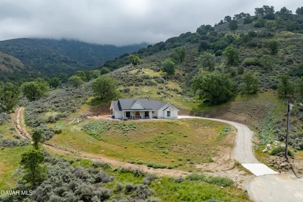 $750,000 | 27140 Shut Out Place, Tehachapi, CA 93561