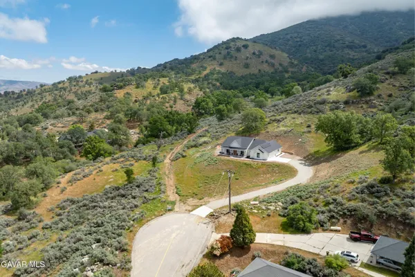 $750,000 | 27140 Shut Out Place, Tehachapi, CA 93561