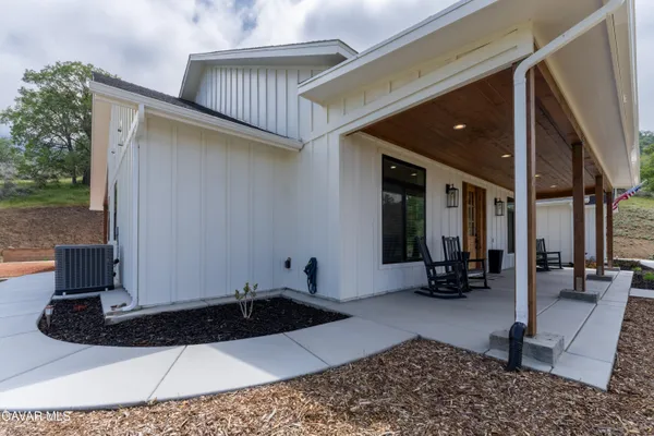 $750,000 | 27140 Shut Out Place, Tehachapi, CA 93561