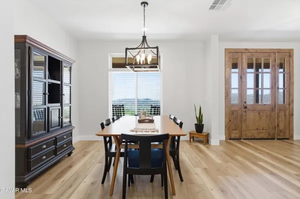 $750,000 | 27140 Shut Out Place, Tehachapi, CA 93561