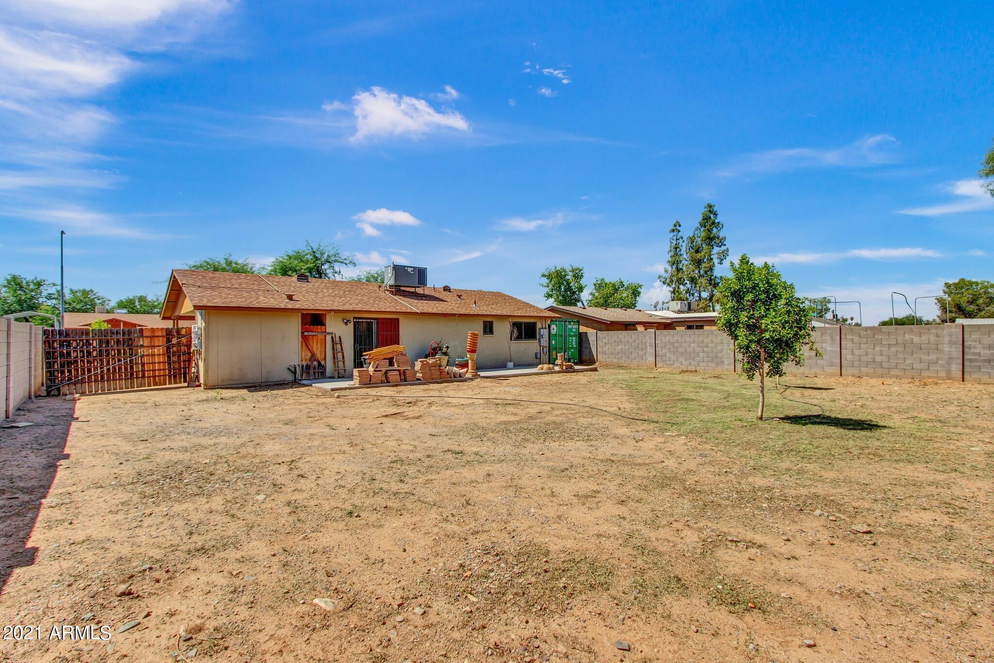 1822 West Utopia Road Phoenix, AZ 85027 - Photo 23 of 25 Backyard
