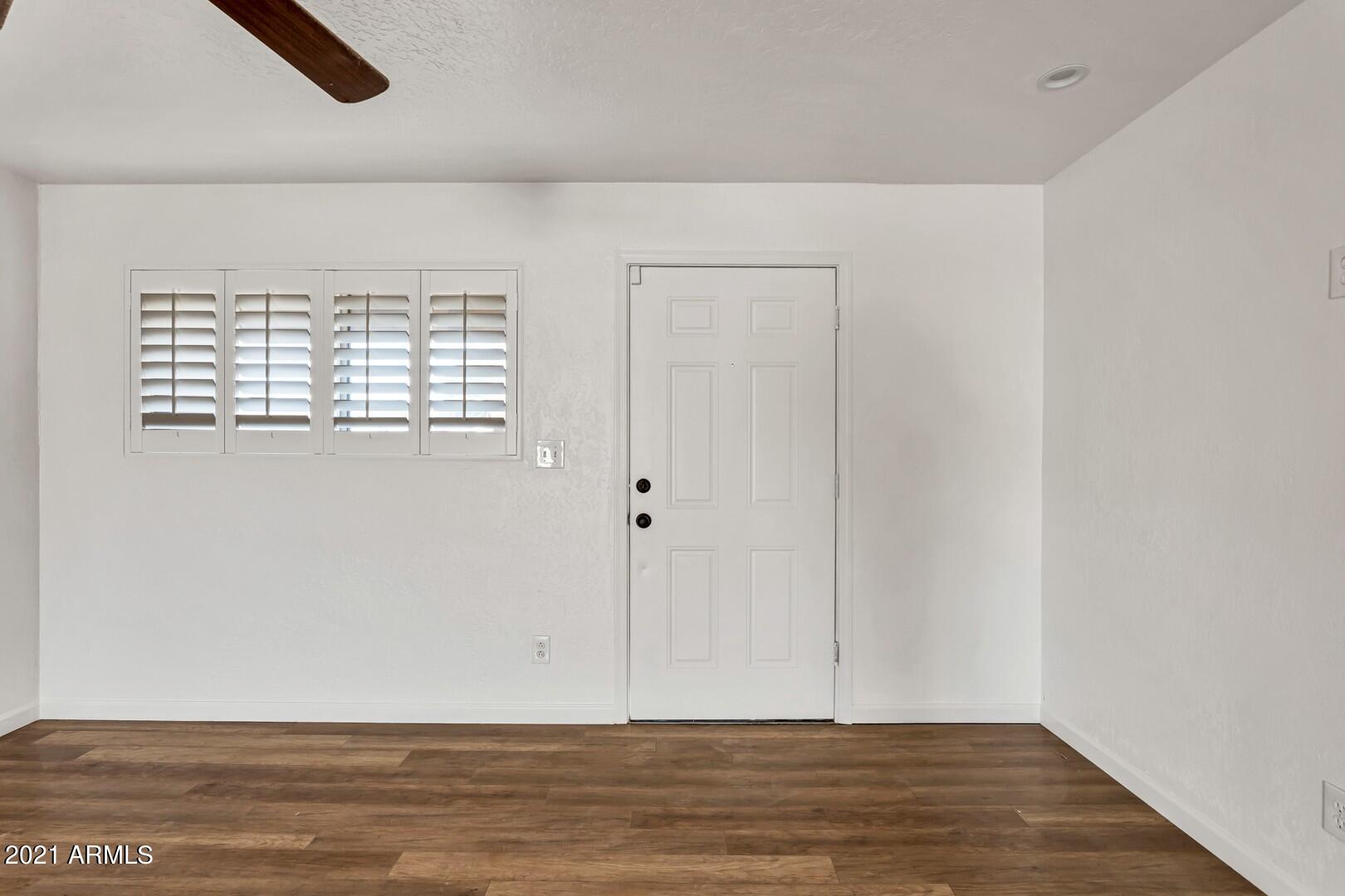 1822 West Utopia Road Phoenix, AZ 85027 - Photo 4 of 25 Front Door