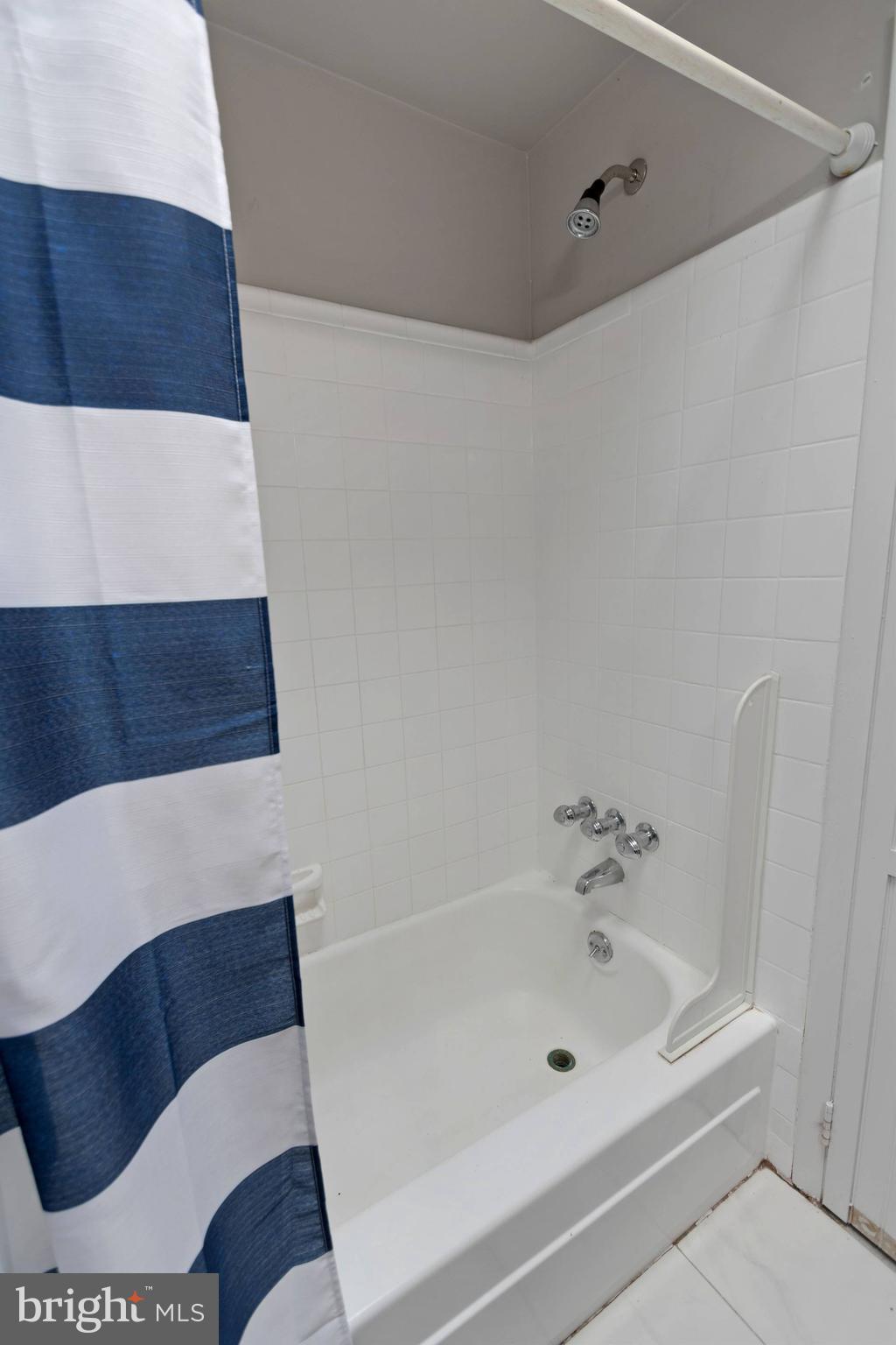 1614 Powell Road Brookhaven, PA 19015 - Photo 14 of 28