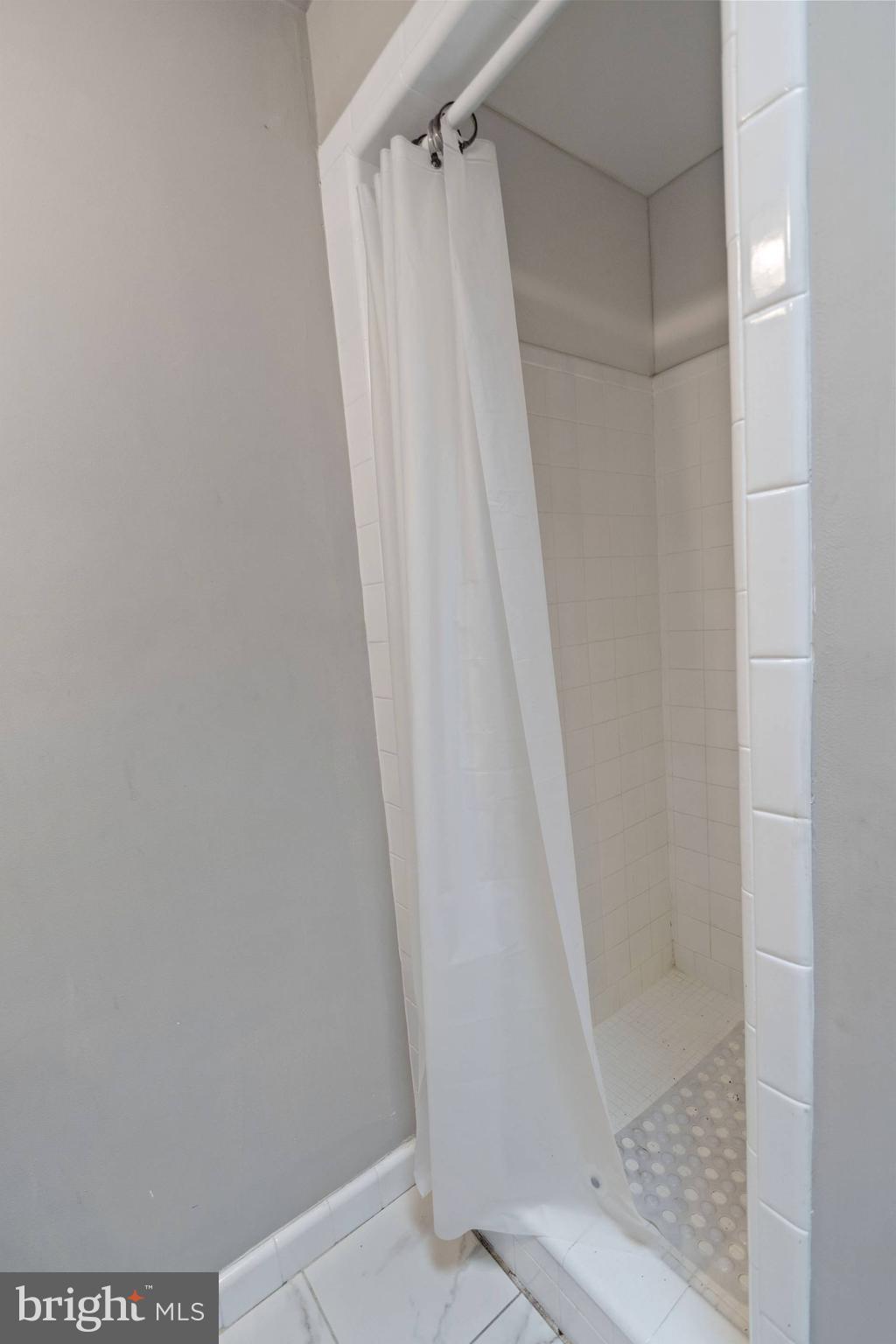 1614 Powell Road Brookhaven, PA 19015 - Photo 18 of 28