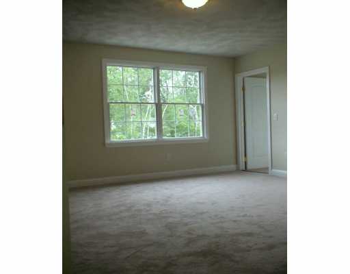 57 West Street, Unit 75 Warren, RI 02885 - Photo 8 of 8 Master Bedroom.