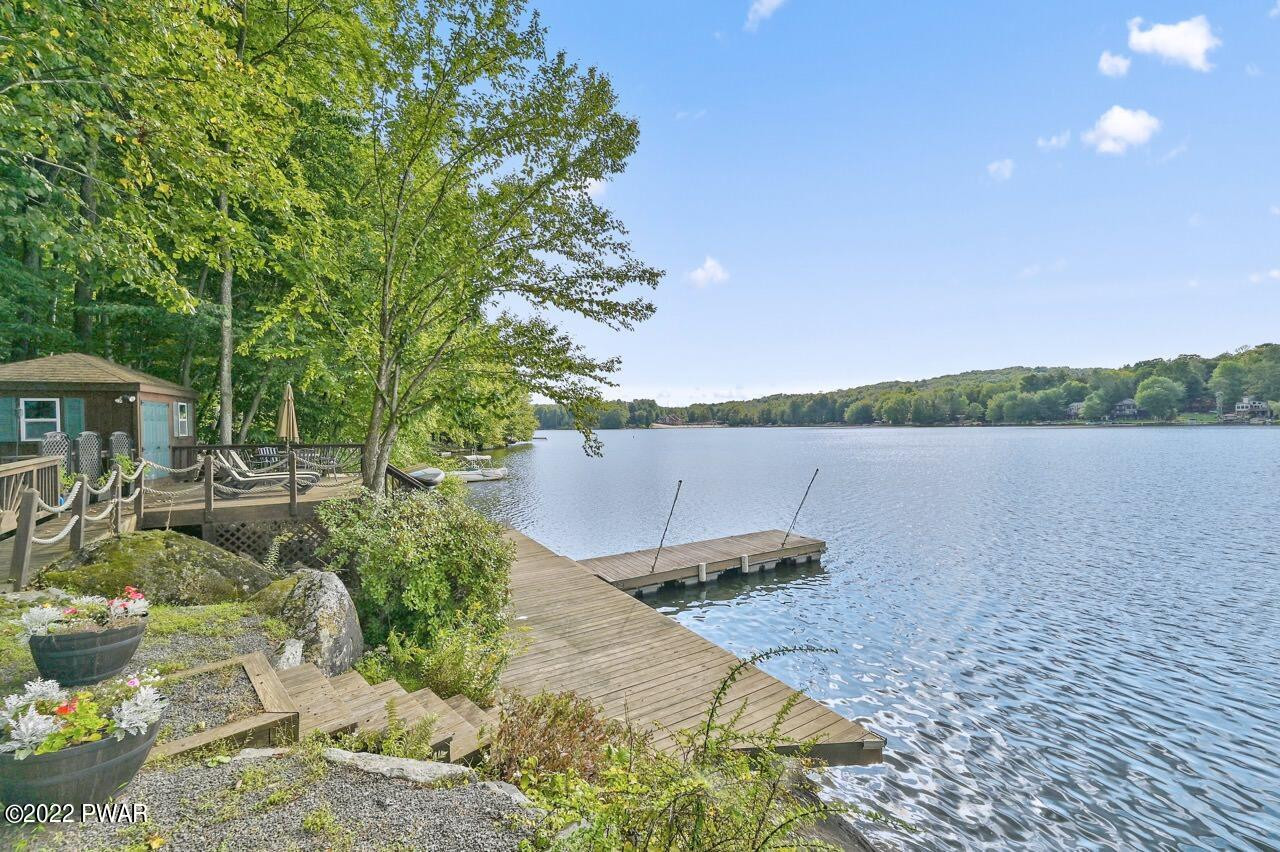 21 Roamingwood Road Lake Ariel, PA 18436 - Photo 2 of 85