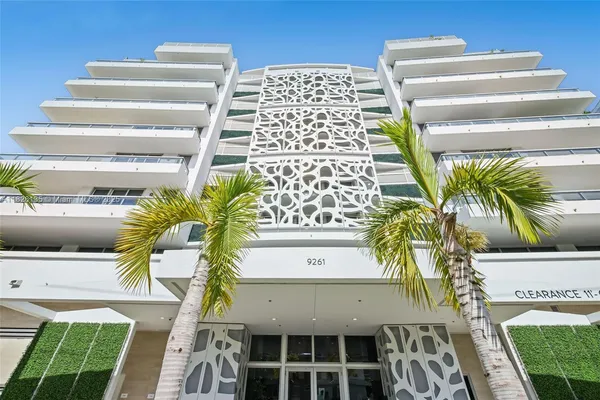 $6,000 | 9261 East Bay Harbor Drive, Unit 404, Bay Harbor Islands, FL 33154