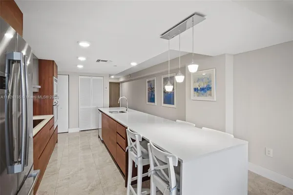 $6,000 | 9261 East Bay Harbor Drive, Unit 404, Bay Harbor Islands, FL 33154