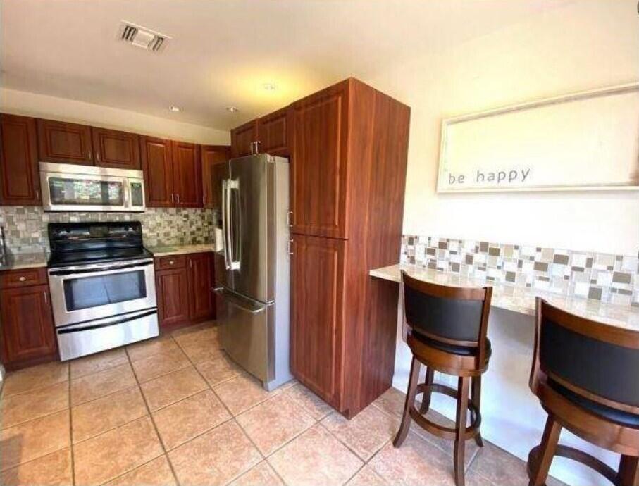 5705 Fox Hollow Drive, Unit B Boca Raton, FL 33486 - Photo 6 of 30 6
