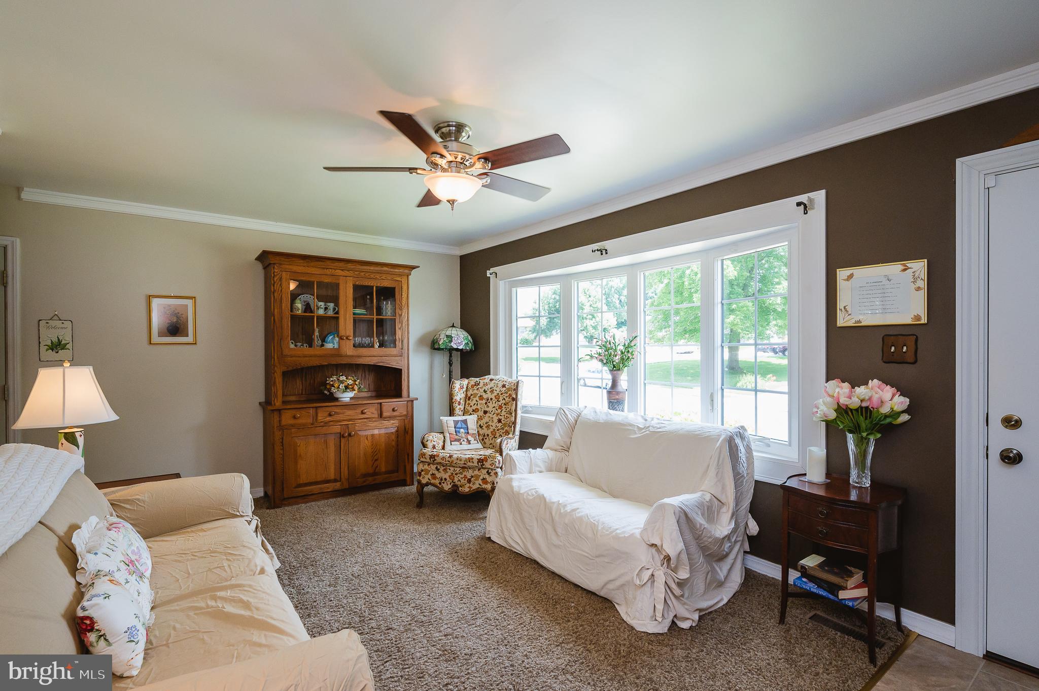 224 Embleton Road Owings Mills, MD 21117 - Photo 8 of 44 LIVING ROOM