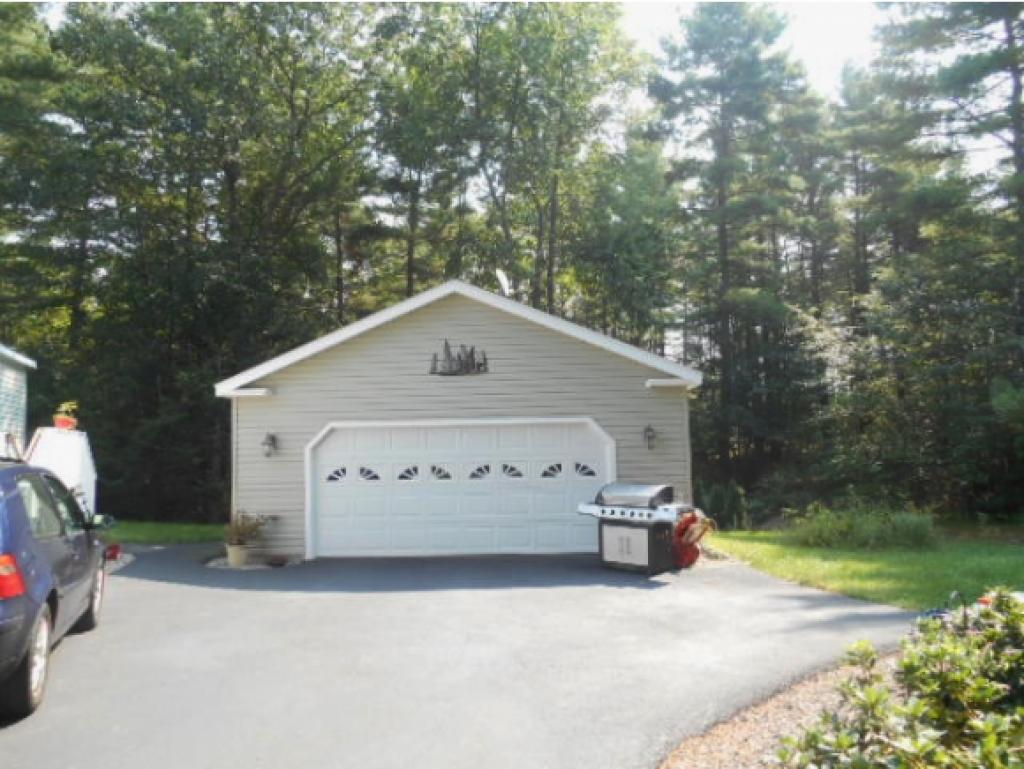 107 Eagle Drive Rochester, NH 03868 - Photo 2 of 18 Gallery Image 2