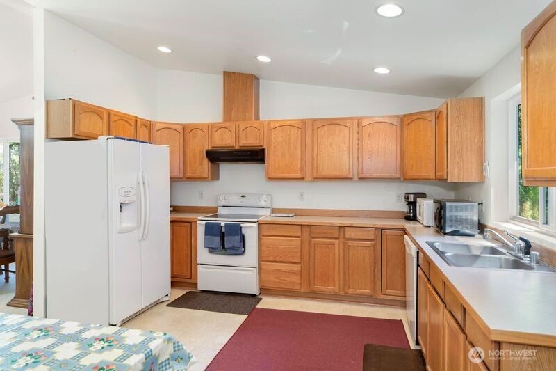 77 Chickadee Lane Quilcene, WA 98376 - Photo 5 of 25