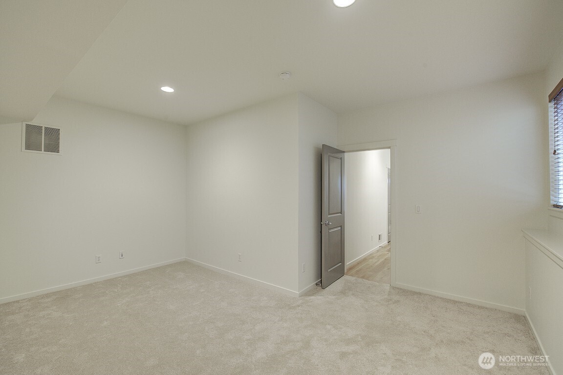 597 Alpine Ridge Place Northwest Issaquah, WA 98027 - Photo 6 of 39