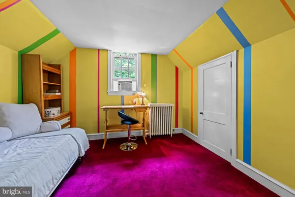 $695,000 | 233 East Kings Highway, Audubon, NJ 08106