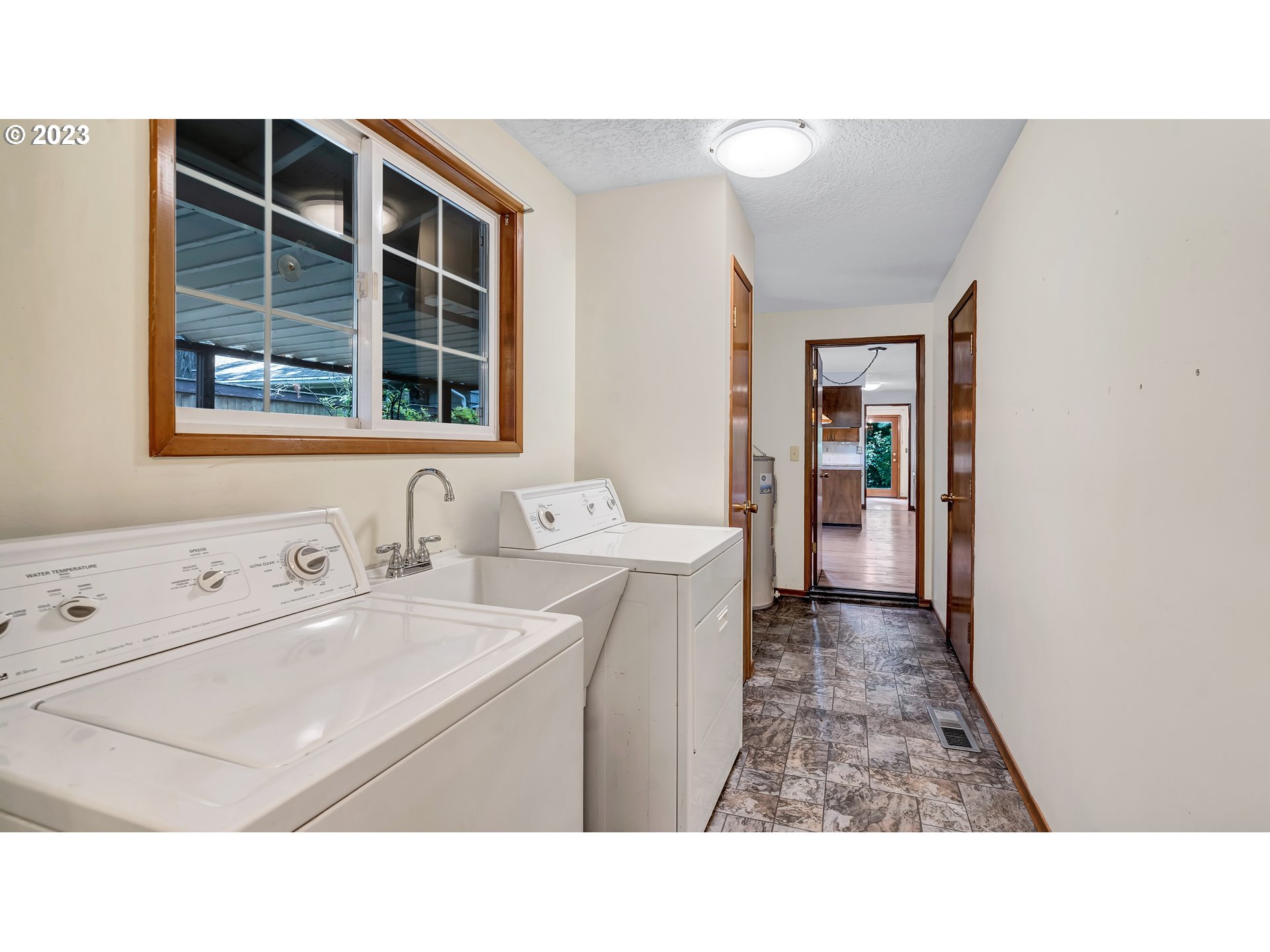10790 Southwest Butner Road Portland, OR 97225 - Photo 25 of 35 Gallery Image 25