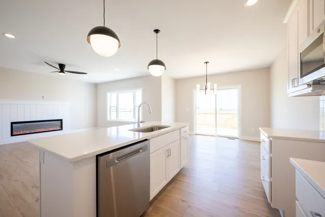 $399,900 | 3309 Palmer Drive, Champaign, IL 61822