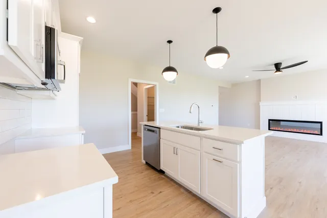 $399,900 | 3309 Palmer Drive, Champaign, IL 61822