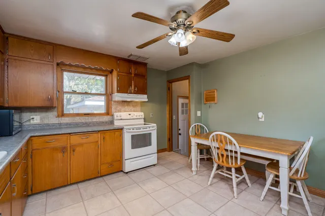 $209,900 | 340 2nd Avenue South, Amboy, MN 56010