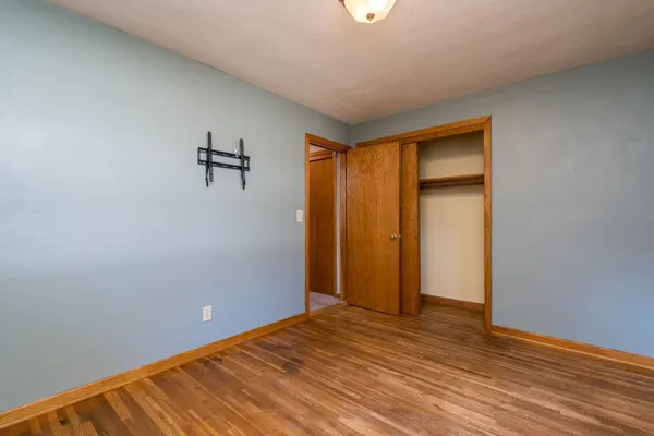 $209,900 | 340 2nd Avenue South, Amboy, MN 56010